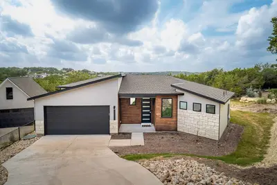Image de Sunset Vibes and Lake Life in Lago Vista