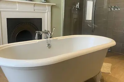 Image de City centre townhouse perfect for Edinburgh festival including parking