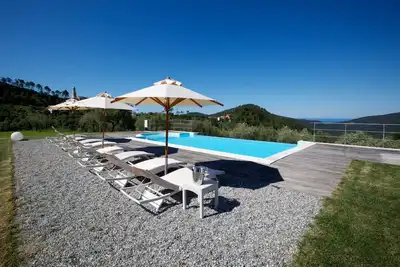 Image de Appartement 'Olivastra' avec vue sur les montagnes, Wi-Fi et climatisation