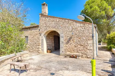 Image de Maison de campagne 'Pizzola' avec terrasse privée, Wi-Fi et climatisation