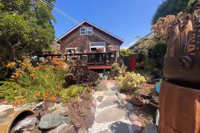 Image de North Oakland Garden Retreat