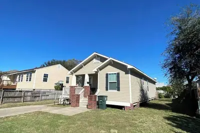 Image de Charming 3-bedroom house in Pleasant Galveston with WiFi, Ac