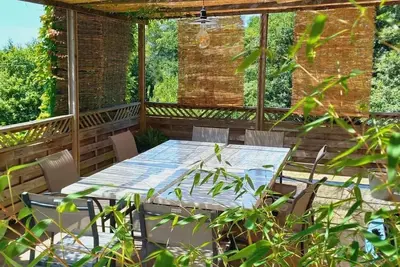 Image de Gîte spacieux et paisible offrant une belle vue sur la campagne Lotoise