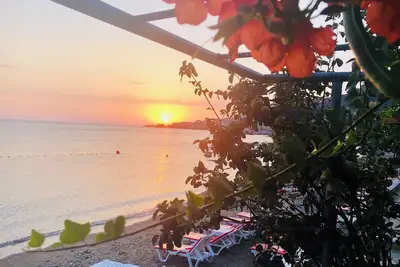 Image de Marmara Yali Evi - Direct Beachfront 1-Room-Apartment