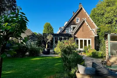 Image de Lovely family home with a beautiful garden close to Amsterdam and the beach