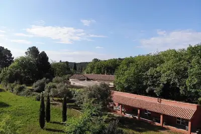 Image de Provencal vacation home with great outdoor living space!