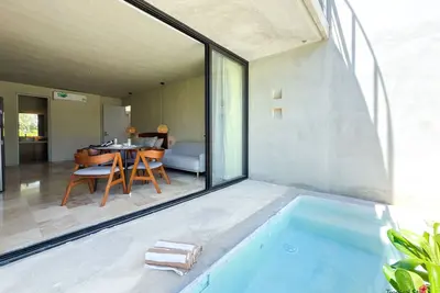 Image de Private Pool New Jungle Apartment King Bed Wifi