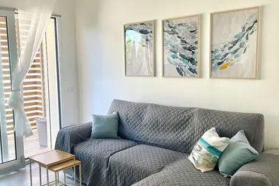 Image de New! 2 Bedrooms, 2 Bathrooms, Free Car Box 100m from the sea