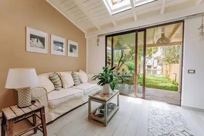 Image de Vacation Home Costabeach 5 min from the beach and marina of Capitana