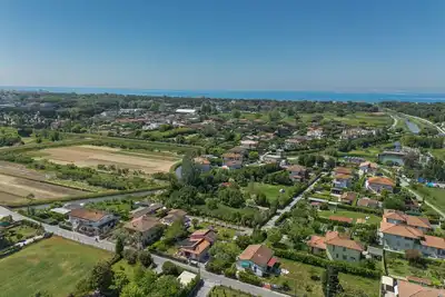 Image de Joli appartement pour 6 personnes avec Wifi, Tv et patio