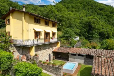 Image de Belle maison de vacances privée avec Wifi, piscine privée, Tv, animaux admis et parking