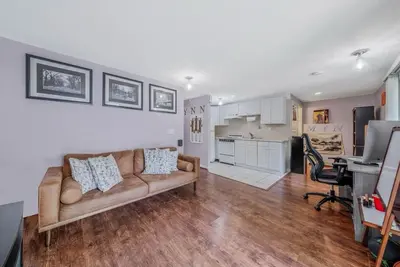 Image de Charming 1-bedroom artist den with WiFi, Ac in terrific Huntington