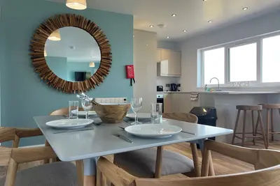 Image de Seaview Three Bedroom Residence with Hot Tub