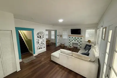 Image de Spacious 4-bedroom house in delightful Edgewater, Miami with WiFi, Ac