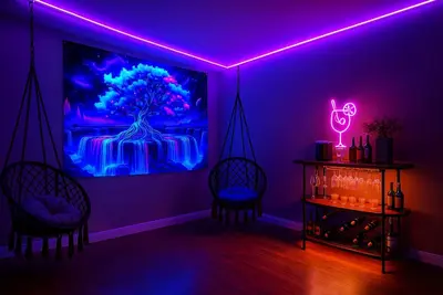 Image de 6br Vibe House with Insta-Ready Neon Den, with Room to Roam & Big Group Energy!