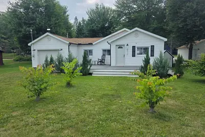 Image de Orv. Boat. Beach. Fish. All right out your back door. WiFi. Pet Friendly.