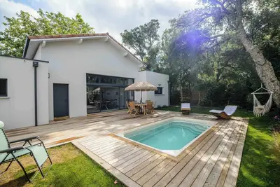 Image de Superbe villa terrasse et piscine proche Océan