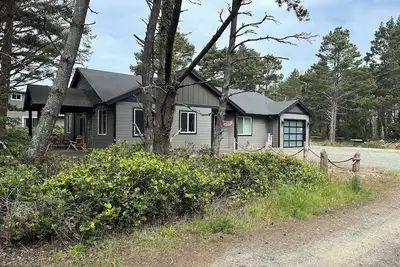 Image de Welcoming 1 level 8 person 3-bedroom house in Rockaway Beach