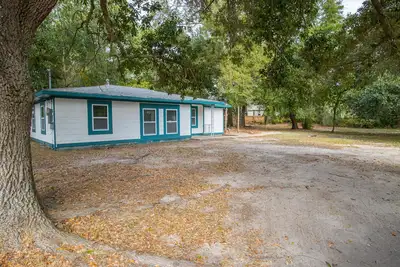 Image de Pet Friendly Home•Walk to Beach•Spacious Parking