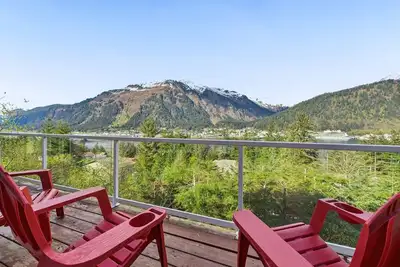 Image de Spacious 6br | Cruise Views, Soaking Tub and More