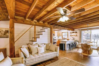 Image de Lazy Lake House. A Superior 3-bedroom Catskills Lakefront Retreat.