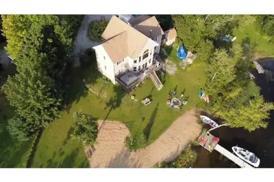 Image de Coboconk Cottage