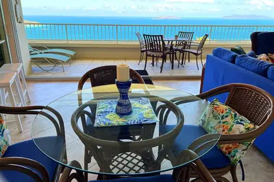 Image de New - Ocean Air + Island Flair - Gated