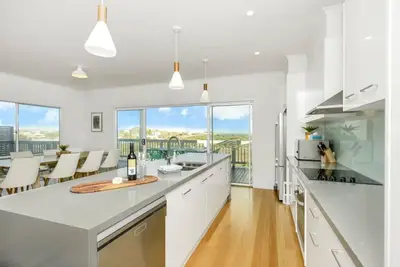 Image de Dunescape, 4brm, Fireplace, Views.