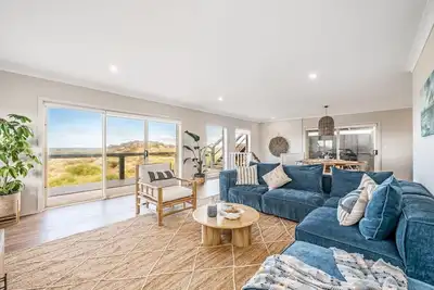Image de Surfers Reserve - Beachfront, family and pet frien
