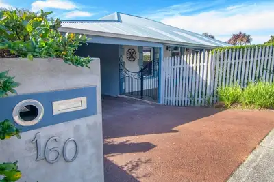 Image de Bylund Cottage – Historic Charm in the Heart of Albany