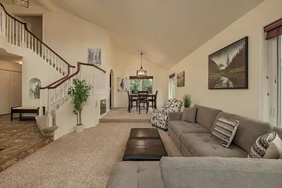 Image de Rare Find - Entire Home! 4bdr Peppertree Retreat