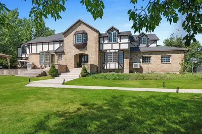 Image de Luxurious Mansion w Orchard & Double Pickleball & Spa