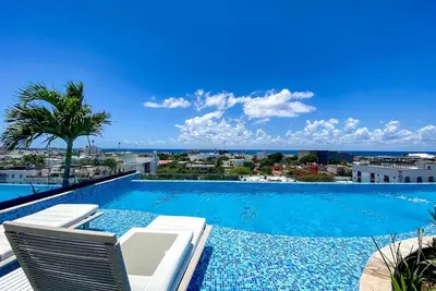 Image de Downtown Playa Studio: Rooftop Pool & Steps to Everything
