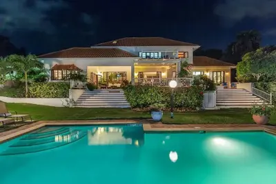 Image de Beautiful, Well-Appointed Villa With Excellent Staff and Magnificent Sea Views