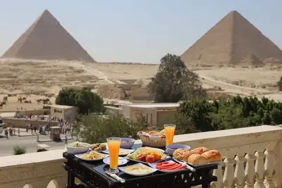 Image de New Great Scarab Pyramids View
