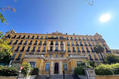 Image de Superbe appartement climatisé pour 4 personnes au centre ville de Hyères