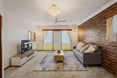 Image de 4br Garden Patio Retreat Near Food Shops & Transit