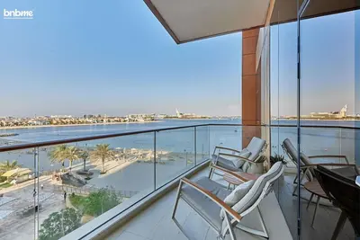 Image de bnbme | Beachfront 1br Apartment at Palm Jumeirah