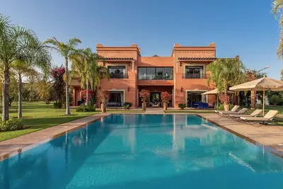 Image de Villa à Azib Oulad Lâdem avec 6 chambres à coucher, 12 couchages