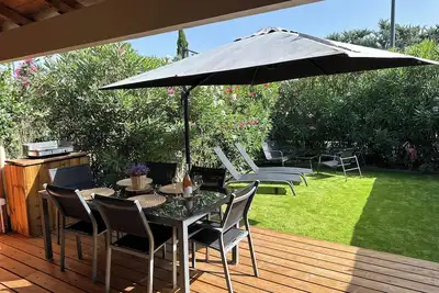 Image de Maison de vacances avec jardin sans vis-Ă -vis, Ă deux pas des remparts