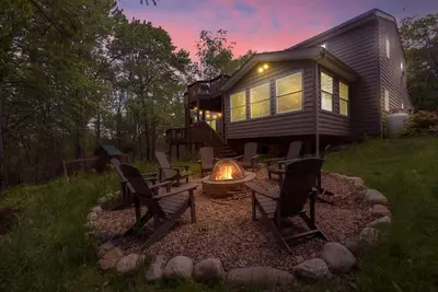 Image de Hot Tub - Theater - Game Room