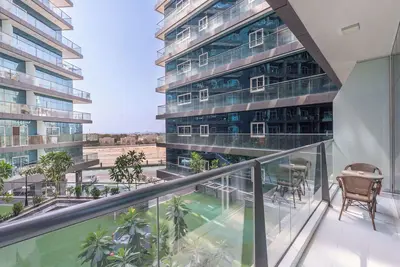 Image de Spacious Studio for 2 in Arabian Gate!