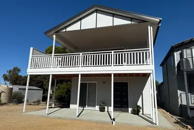 Image de Koolywurtie- Spacious, 5 bedrooms, close to beach!