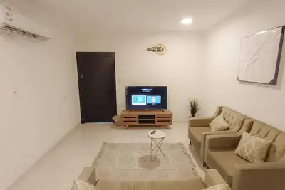 Image de 1-bedroom apartment with WiFi, Ac in Al Nakhil Dammam