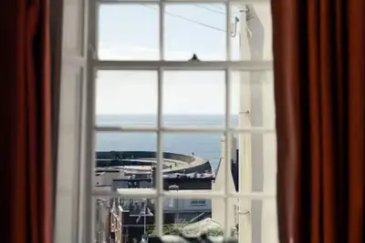 Image de Stunning Jurassic 3-bed with views over Lyme Bay.