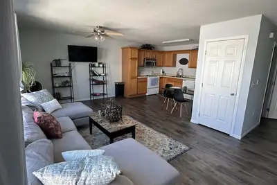 Image de Charming 2-bedroom townhome with WiFi, Ac and convenient location in Altoona.