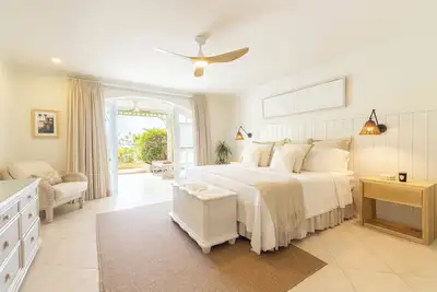 Image de Charming 2-bedroom marina villa with WiFi, Ac, & Pool in brilliant Speightstown