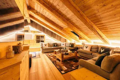 Image de Luxury Apartment in the Heart of Cortina – Available for 2026 Winter Olympics