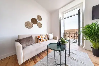 Image de Riverfront Elegance | 4+1br Spacious Retreat