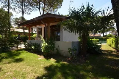 Image de Paradis privé entouré de verdure